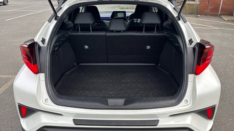 Toyota C-HR 2.0 Hybrid Dynamic 5dr CVT Hybrid Hatchback